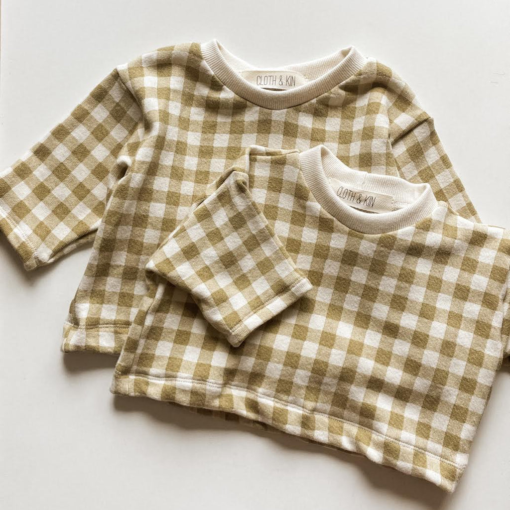. Boxy Crewneck in Tea Gingham